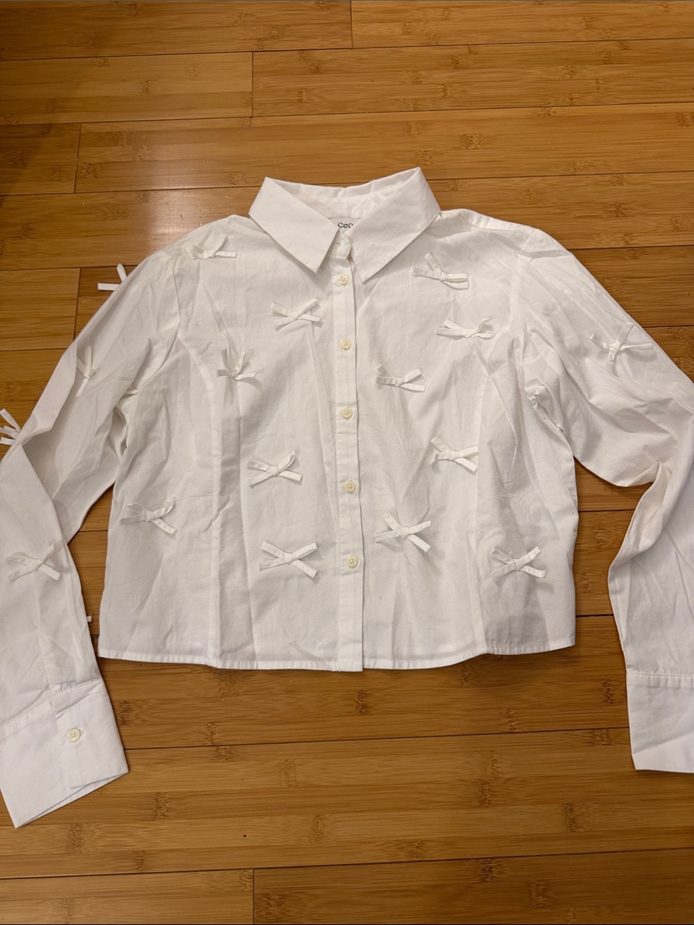 CeCe White Bow-Appliqué Button-Down Shirt